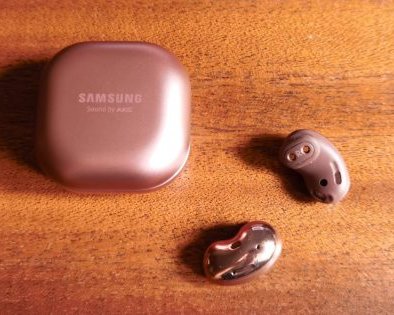 Обзор Samsung Galaxy Buds Live — беспроводных наушников необычного формата