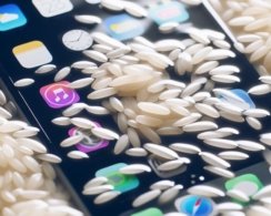 Apple просит не сушить залитый iPhone в рисе